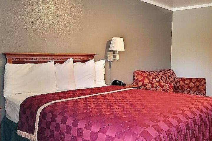 Room 40 of 59