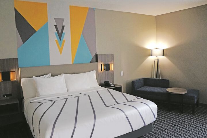 Room 31 of 69