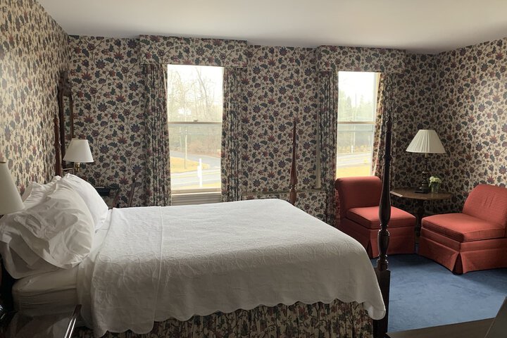 Room 28 of 42