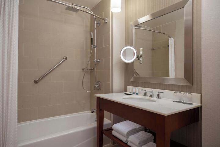 The Westin Chicago Lombard