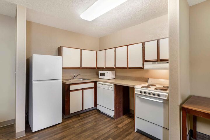 Extended Stay America Suites Cleveland Great Northern Mall