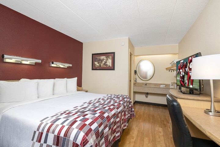 Red Roof Inn Detroit - Roseville / St. Clair Shores