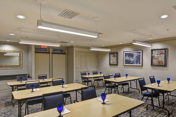 Homewood Suites by Hilton Windsor Locks Hartford