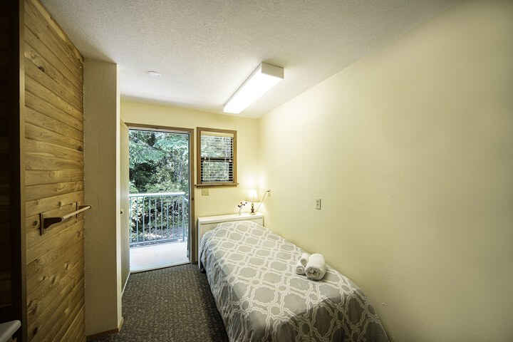 Room 21 of 56