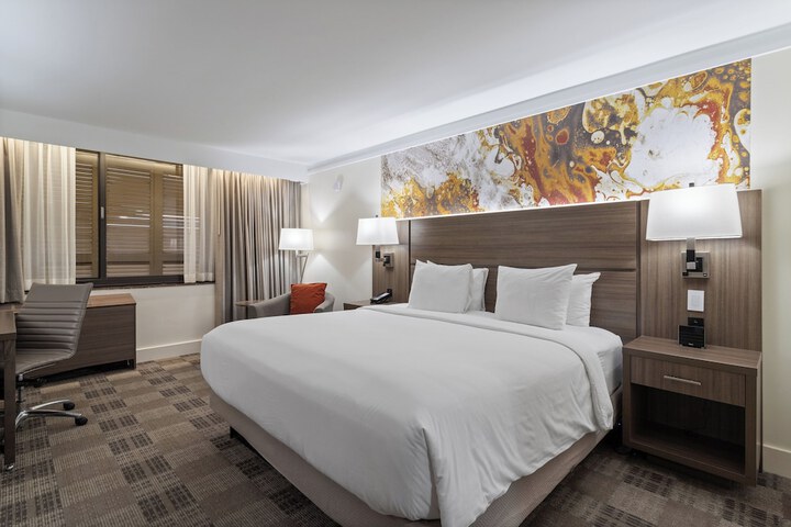 Crowne Plaza Executive Center Baton Rouge by IHG