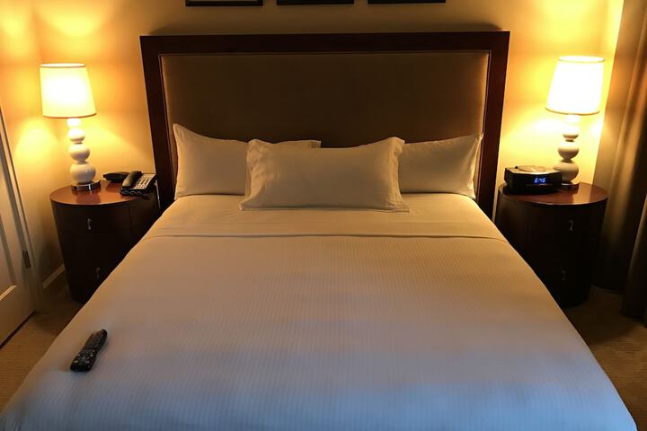 Room 122 of 412