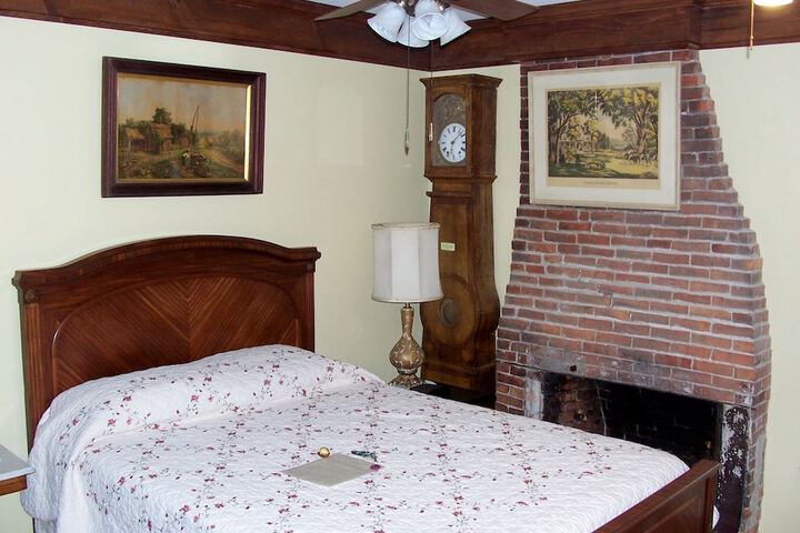Room 15 of 27
