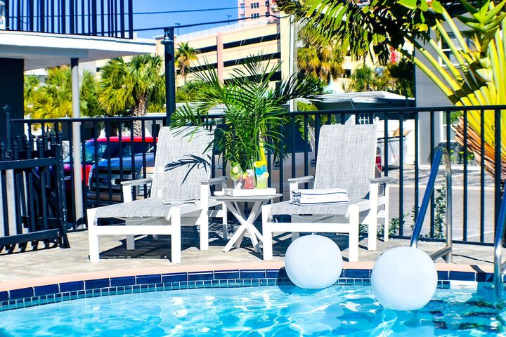 Sundeck 118 of 131