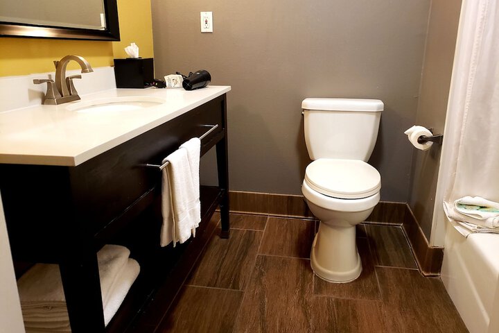Room 8 of 24