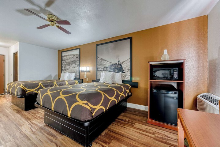 Super 8 by Wyndham Alamosa