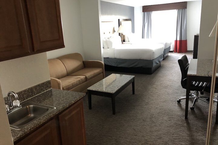 Room 36 of 90