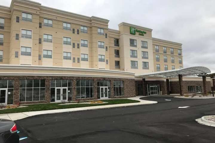 Holiday Inn Hotels and Suites Mount Pleasant by IHG