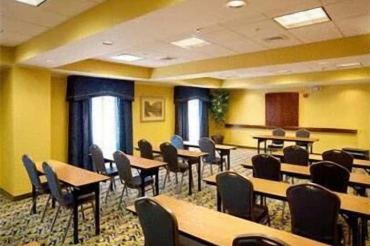Hampton Inn & Suites Lake Wales