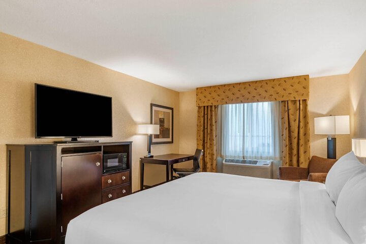 Lloyd Hotel Astoria Bayfront an Ascend Collection Hotel