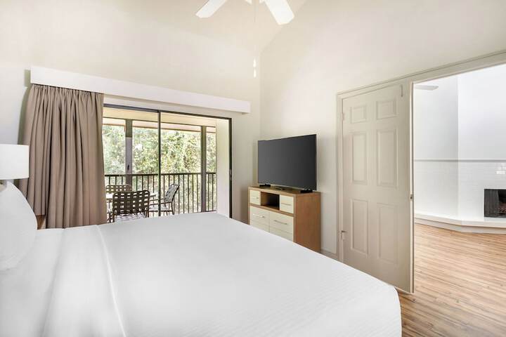 Room 8 of 20