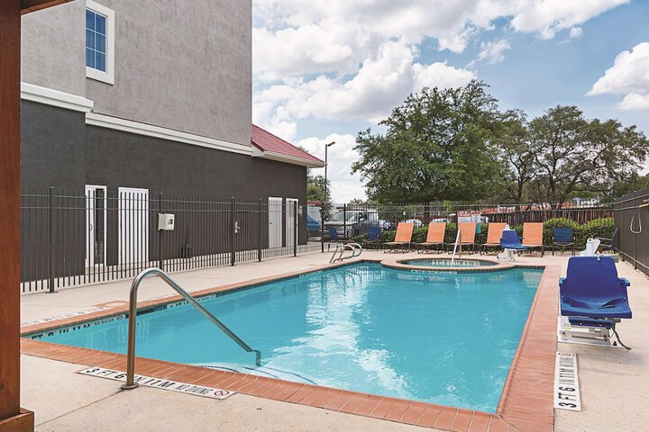 Pool 9 of 47