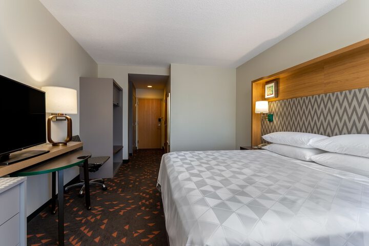 Room 18 of 39