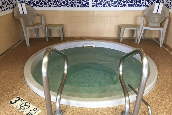 Pool 10 of 55