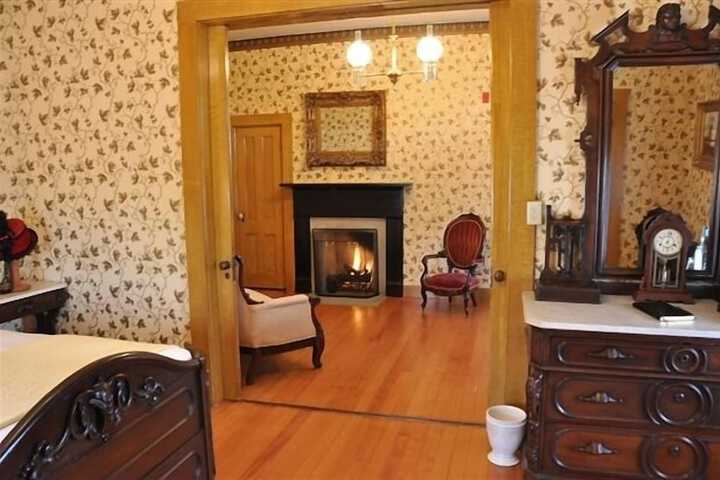 Room 60 of 72