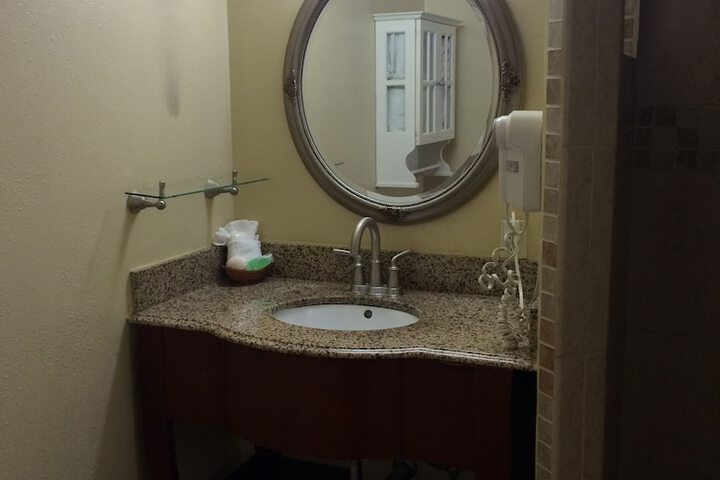 Room 44 of 59