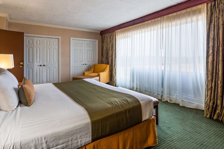 Room 13 of 45