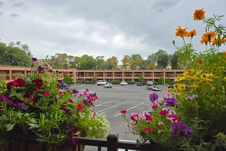 El Sendero Inn an Ascend Collection Hotel