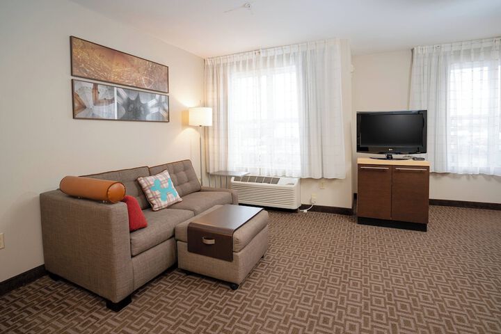 Room 22 of 33