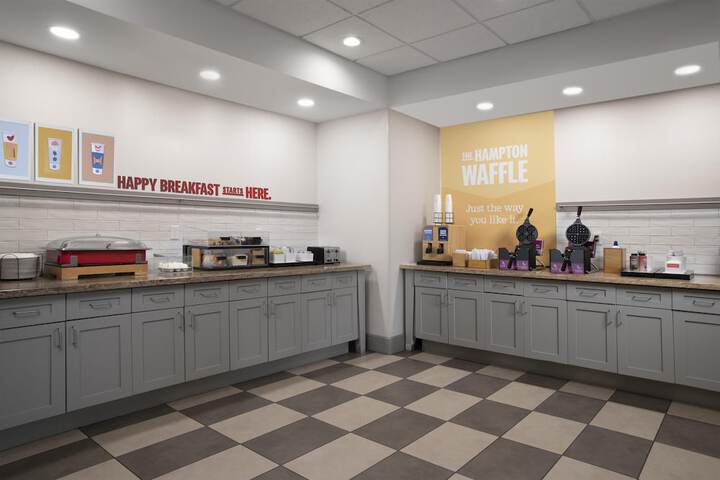 Hampton Inn Magnolia