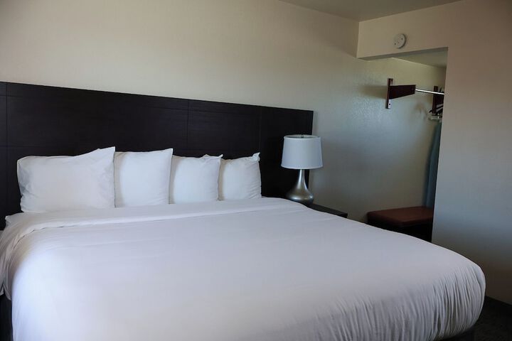 Room 18 of 53
