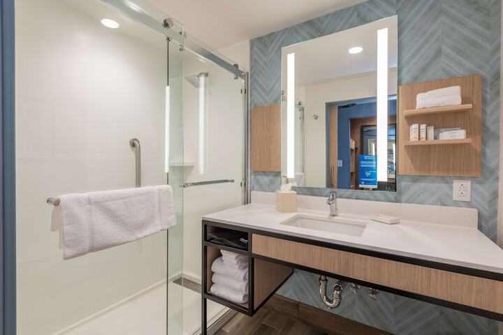 Hilton Garden Inn Boston Canton