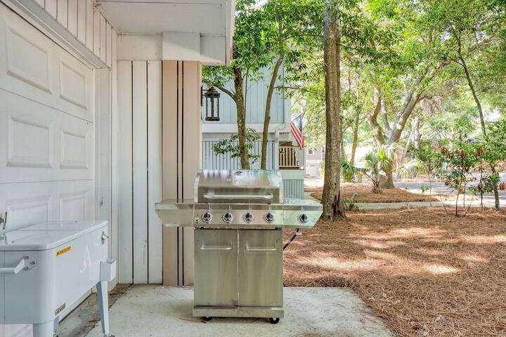 Crawdad by Avantstay Isle of Palms Home w / BBQ