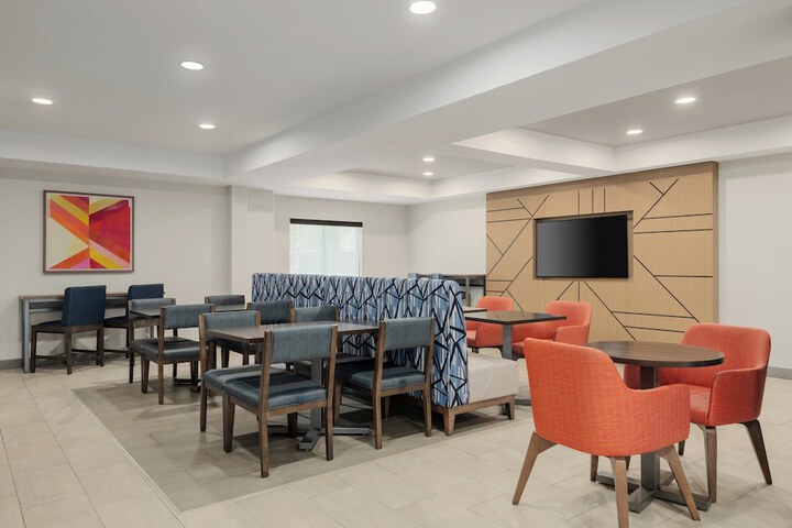 Holiday Inn Express Hotel & Suites Richmond-Brandermill by IHG