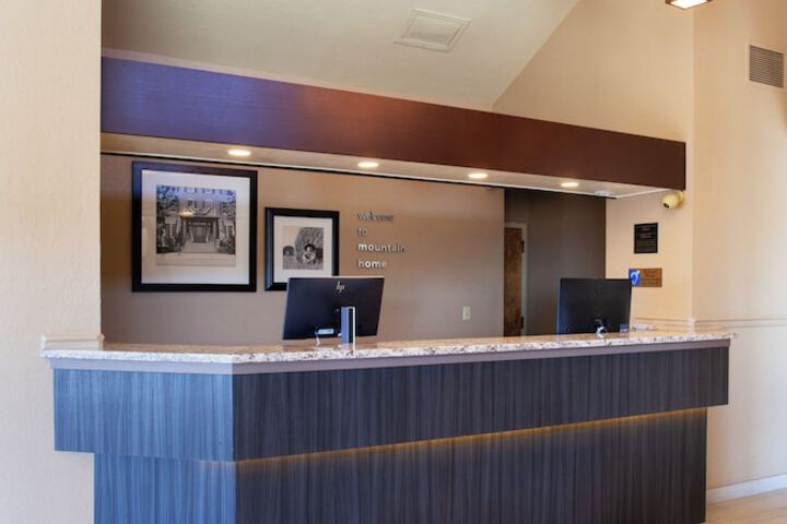 Hotel Interior 10 of 29