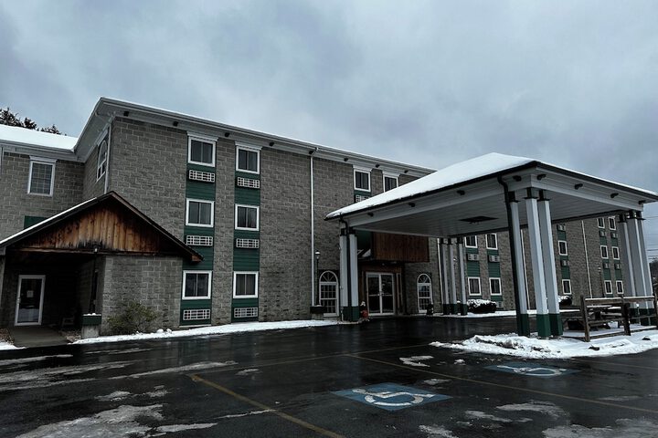 Westgate Inn