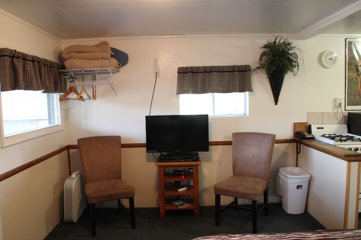 Room 70 of 175