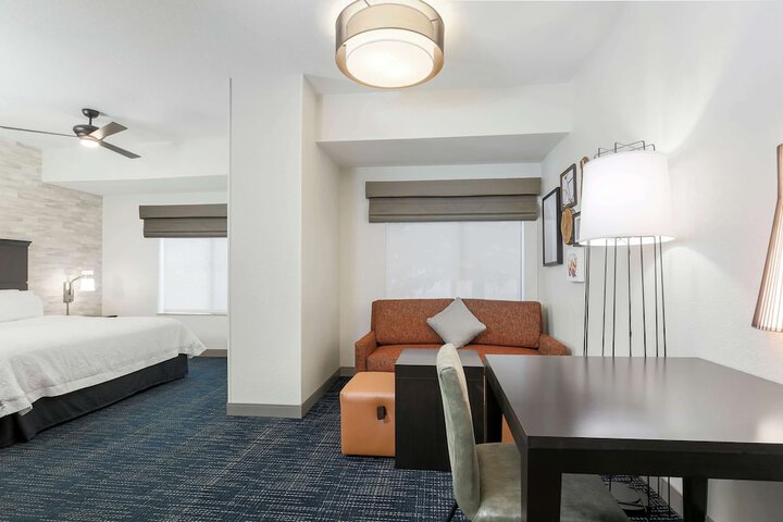 Room 33 of 53