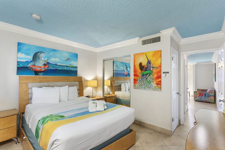Bay Palms Waterfront Resort - Hotel and Marina