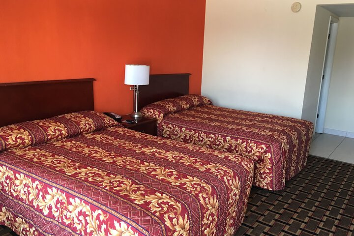 Room 18 of 46