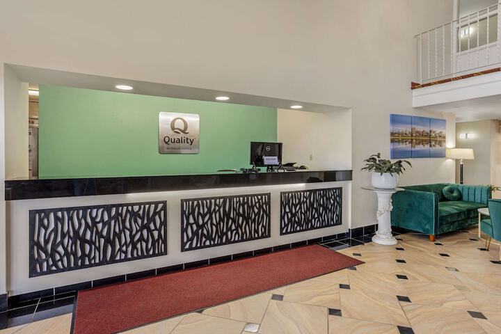 Hotel Interior 7 of 32