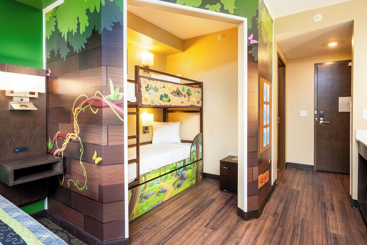 Country Cascades Waterpark Resort