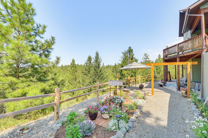 Cozy Eureka Getaway - Hike Bike, Hunt & Fish!