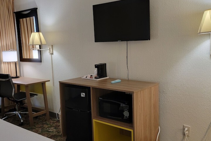 Room 22 of 41