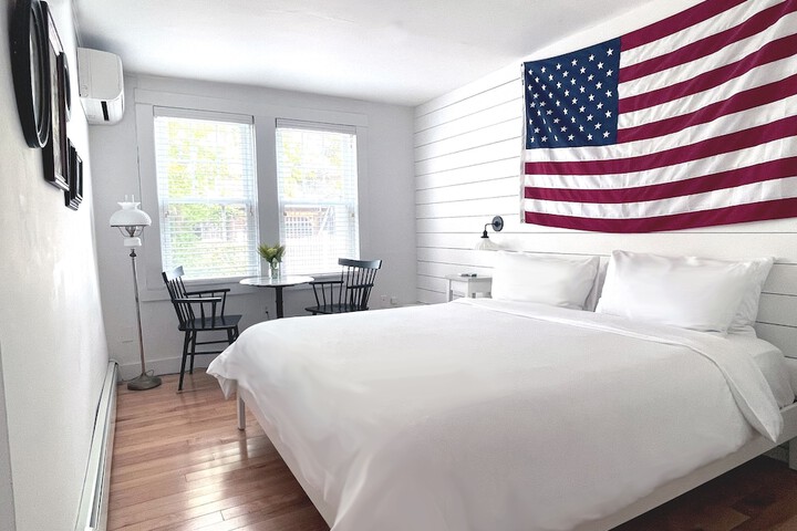 Room 15 of 29