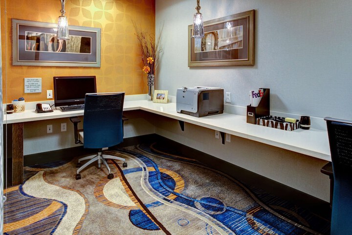 Business Center 56 of 56