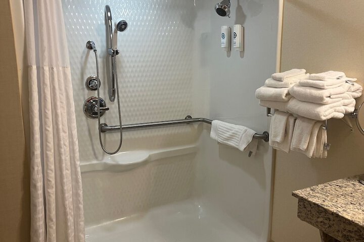 Comfort Suites Marietta - Parkersburg