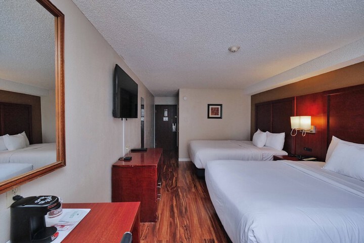 Red Lion Inn & Suites Auburn