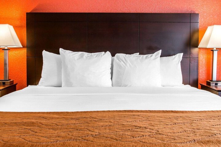 Comfort Inn & Suites and Conference Center