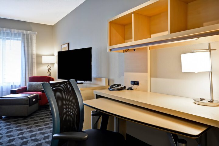 Room 19 of 35