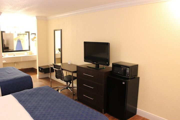 Room 52 of 94