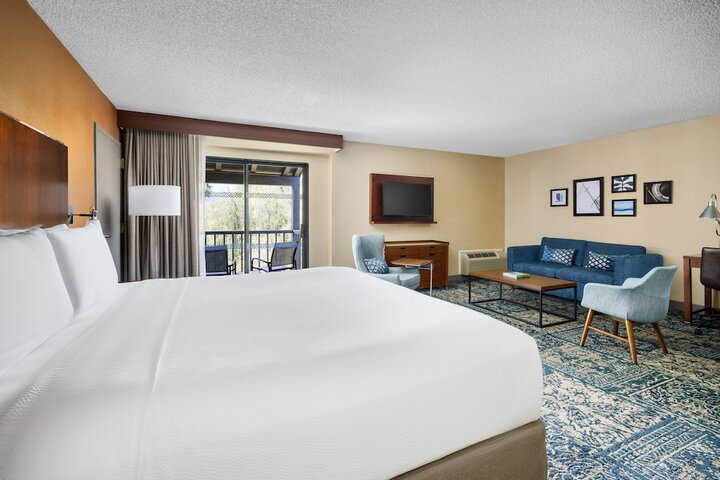 Room 21 of 36